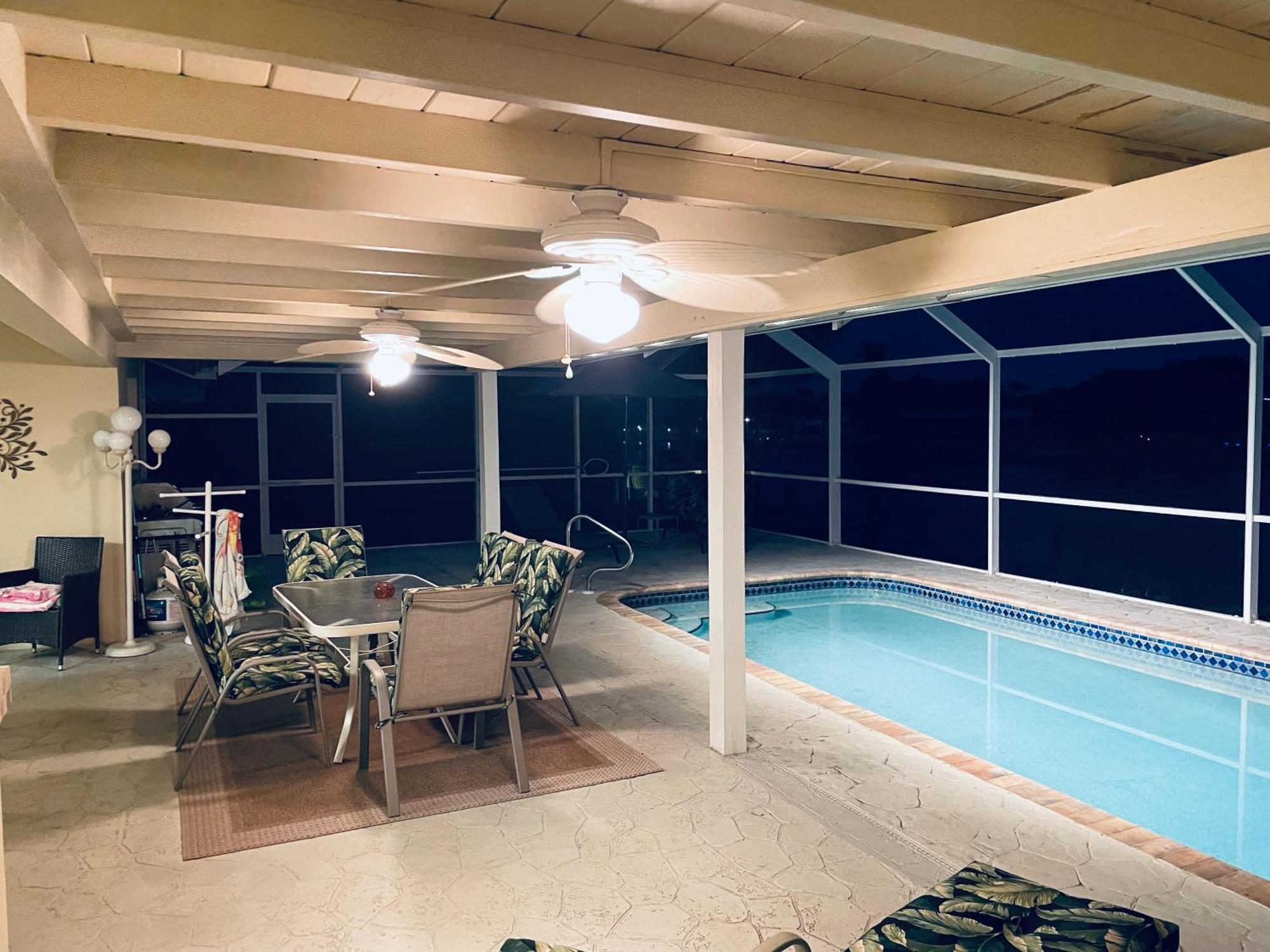 Villa Catalina Isles - Holidays In Paradise Cape Coral Exterior photo