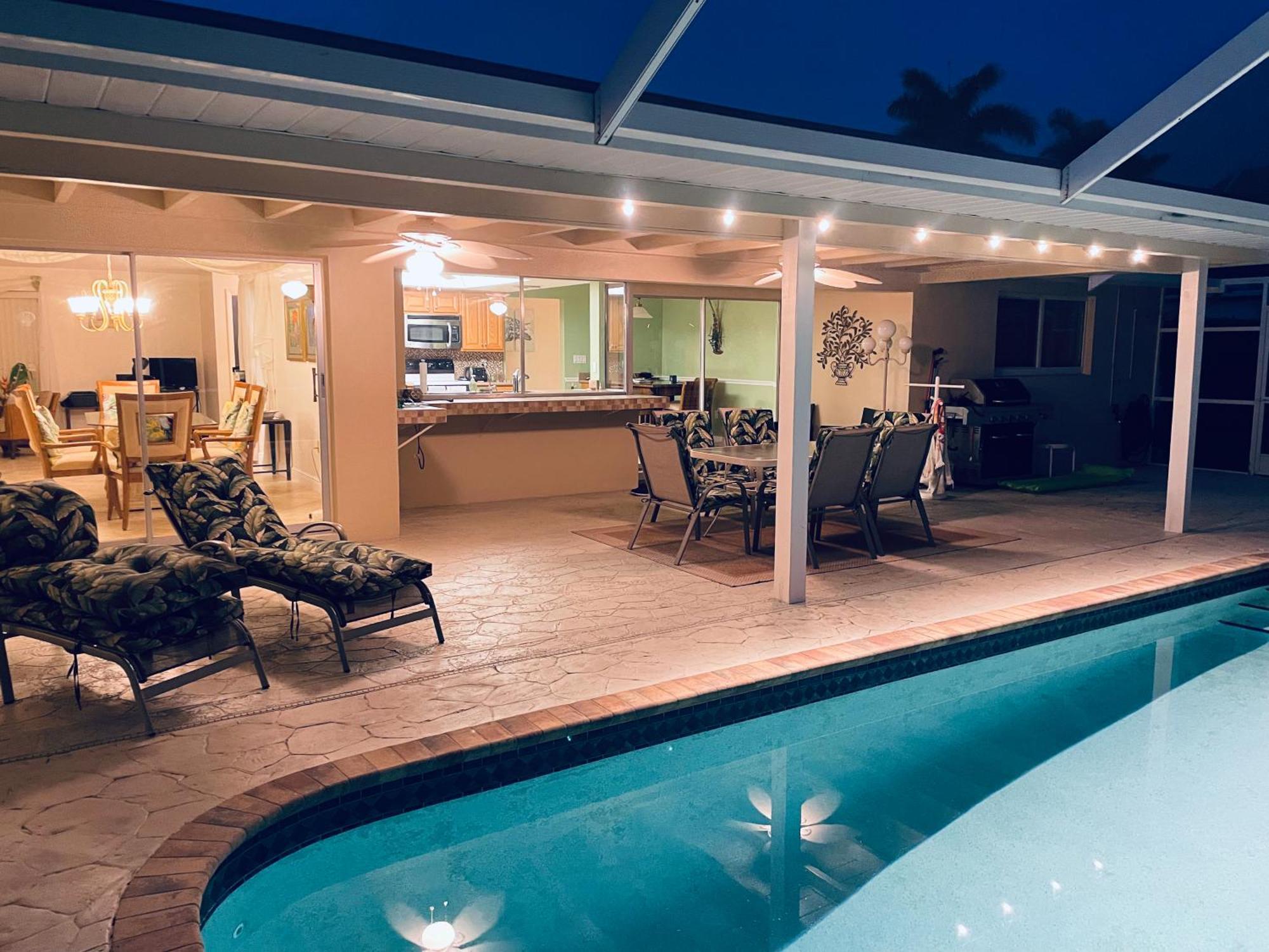 Villa Catalina Isles - Holidays In Paradise Cape Coral Exterior photo