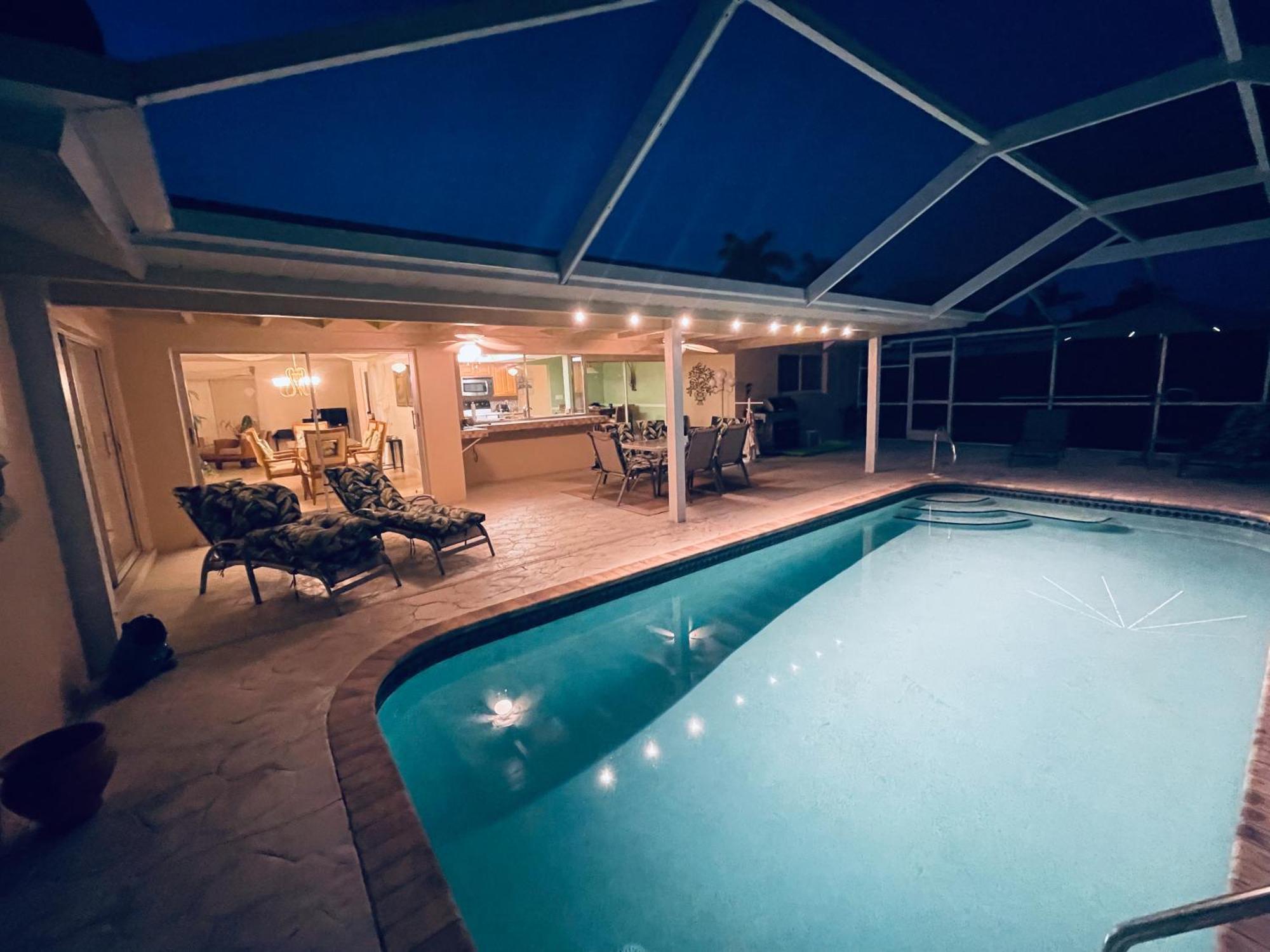 Villa Catalina Isles - Holidays In Paradise Cape Coral Exterior photo