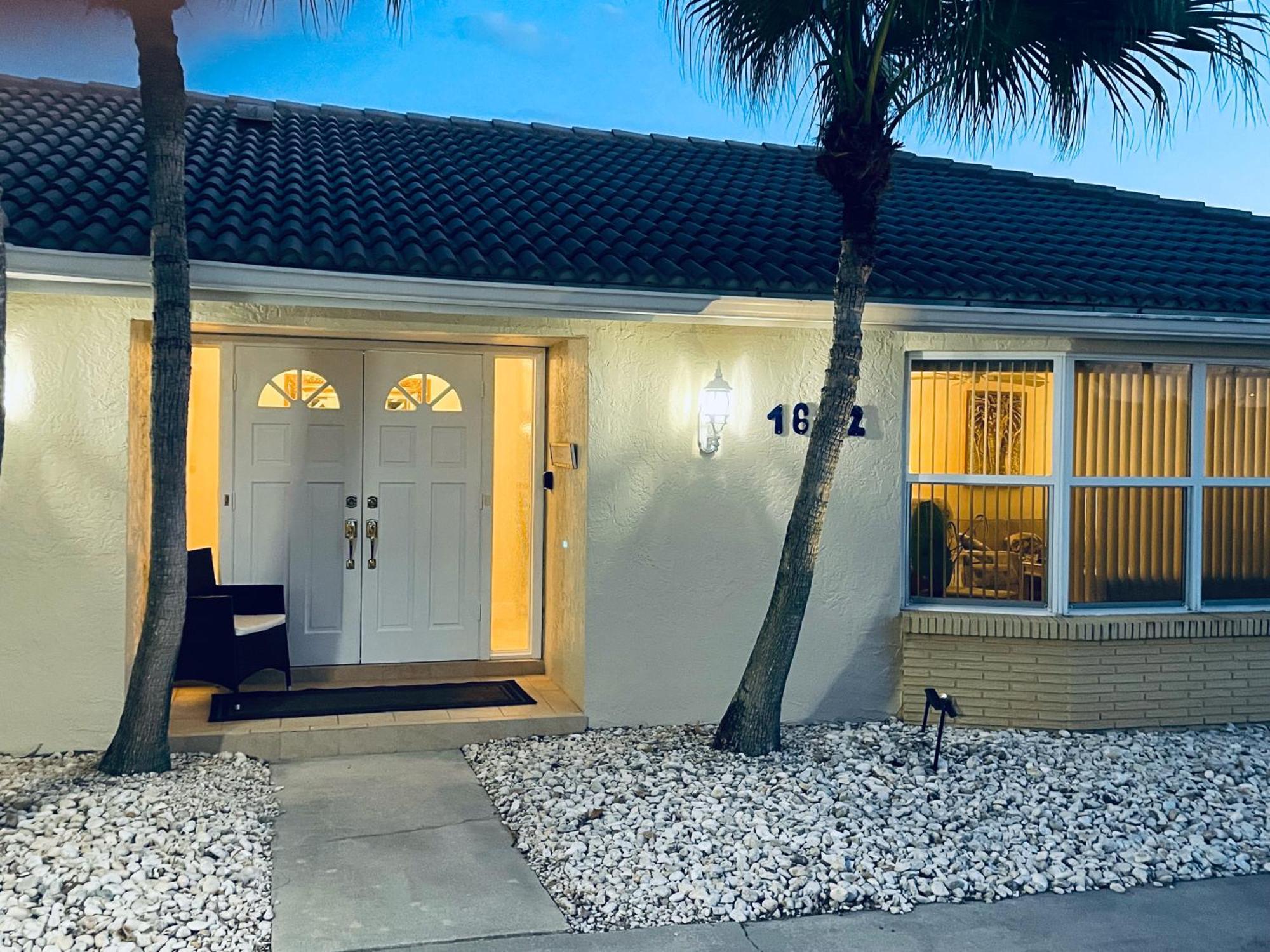 Villa Catalina Isles - Holidays In Paradise Cape Coral Exterior photo