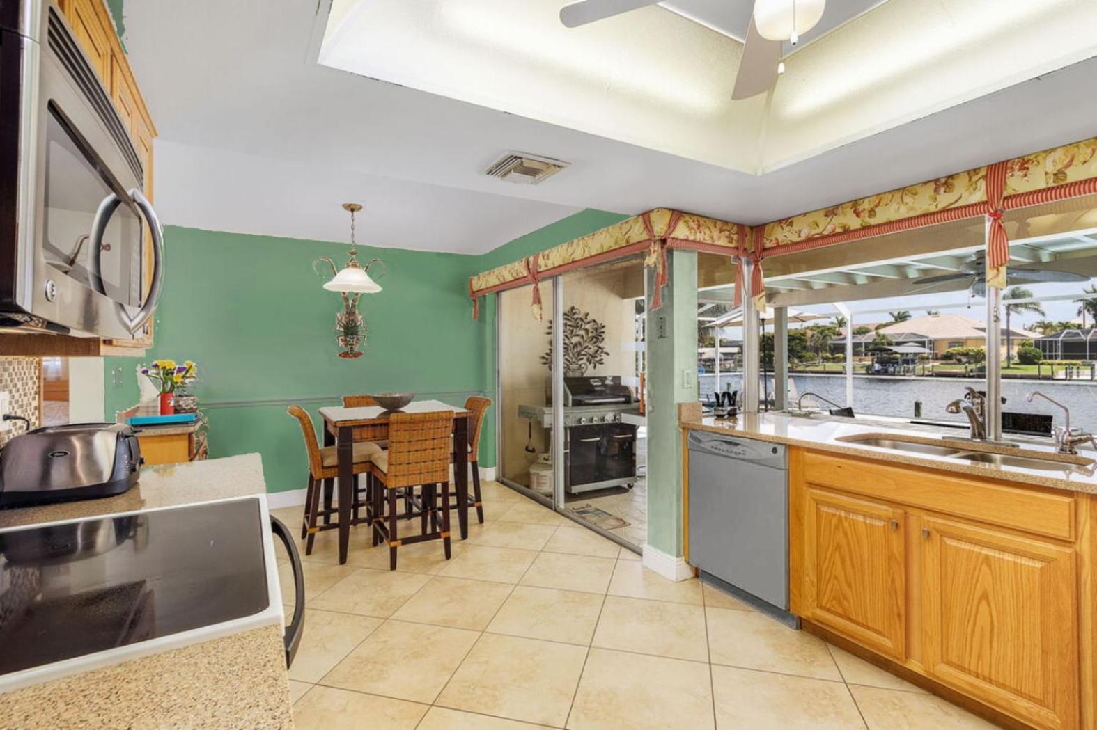Villa Catalina Isles - Holidays In Paradise Cape Coral Exterior photo